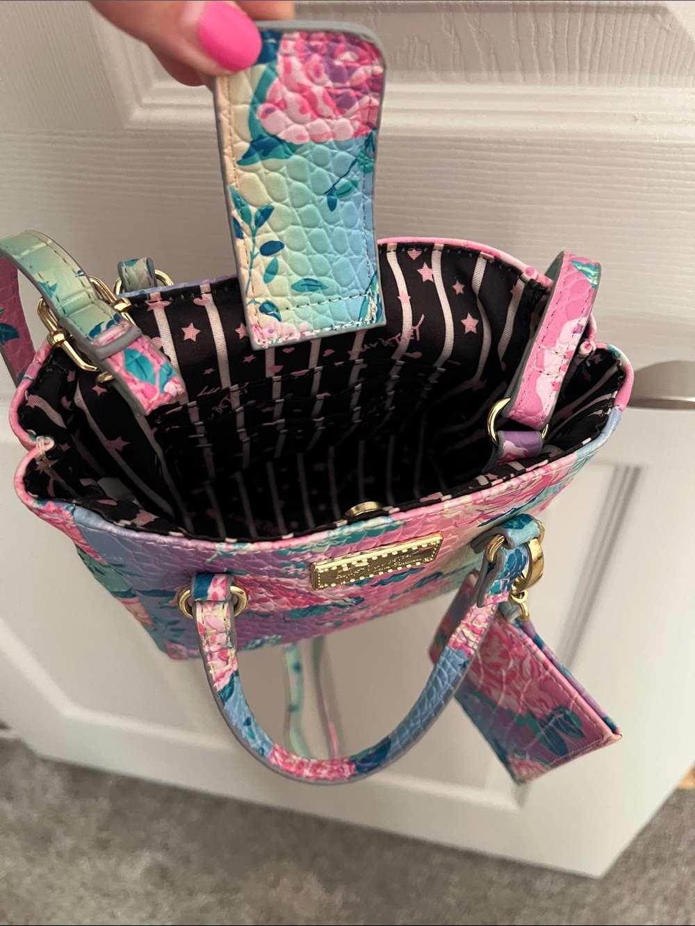 Betsey Johnson Floral Croc Crossbody Bag/Purse - Picture 7 of 16